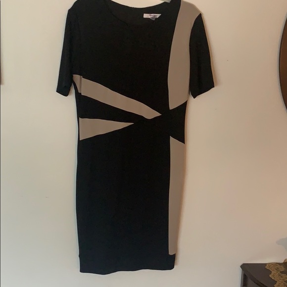 🔴 SOLD TanJay Black & Nude Dress - Like New - Picture 2 of 2